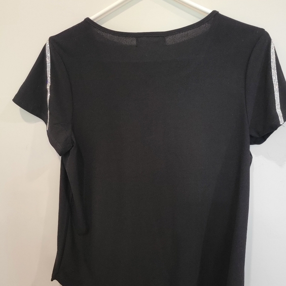 89th + Madison Black Polyester Shirt With Rhinestone Trim On Cap Sleeves  Small - Picture 7 of 8